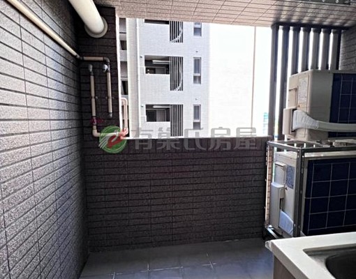 心公園全新方正3房(含管可補/入戶) - Image 9