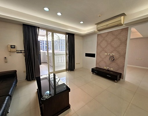 重陽橋仁義街。漂亮电梯3房2廳2陽台。附冷氣沙發 - Image 3