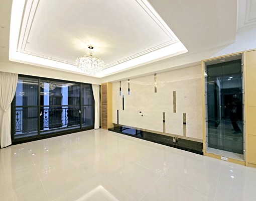 漢皇陽光四房車 - Image 2