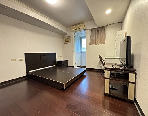 大安青田優質大套房-附家具 - Image 2