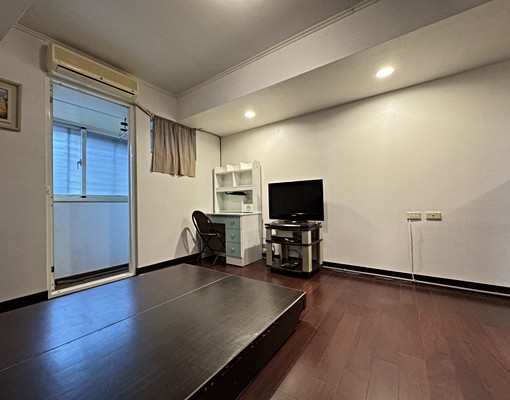 大安青田優質大套房-附家具 - Image 3