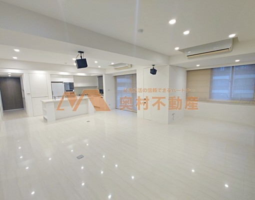 大巨蛋旁紀念館站●絕美低公設大戶2加1 - Image 2