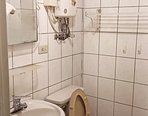 ［免仲介費］逢甲旁台水台電獨立門牌套房 - Image 3