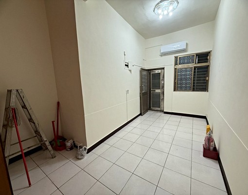 嘉禾社宅/免仲可補/三重國小捷運稀有一樓兩房 - Image 2