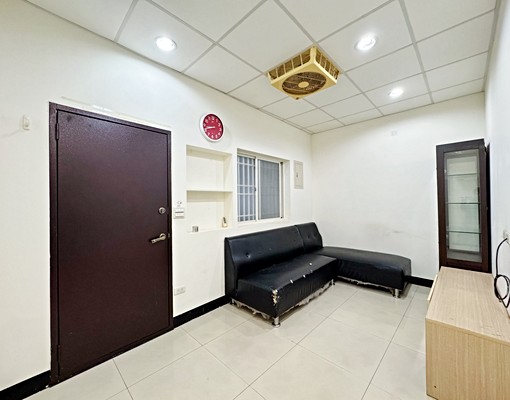 👀南勢角大露台兩房|生活機能100分|有獨立廚房 - Image 2