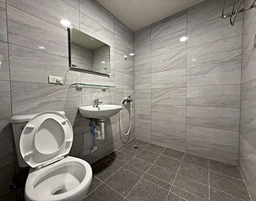 租屋找77✿站前全新低樓層三房,可補助,戶籍! - Image 12