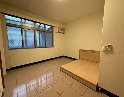 租屋找77✿年前搬好家!中平商圈全新透天,門前可停車 - Image 8