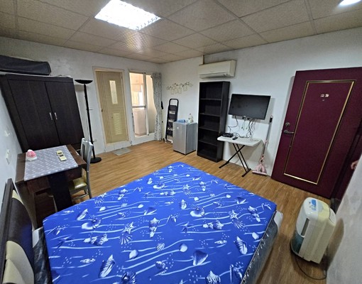 近羅東鎮公所.夜市.靜巷.單純旁有24小時喜互惠超市.屈臣氏 - Image 3