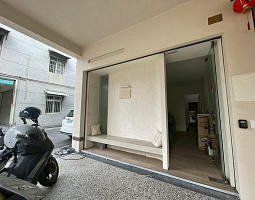 專營工作室邊間雙面採光自由路旁大坪數稀有釋出盡速預約 - Image 4