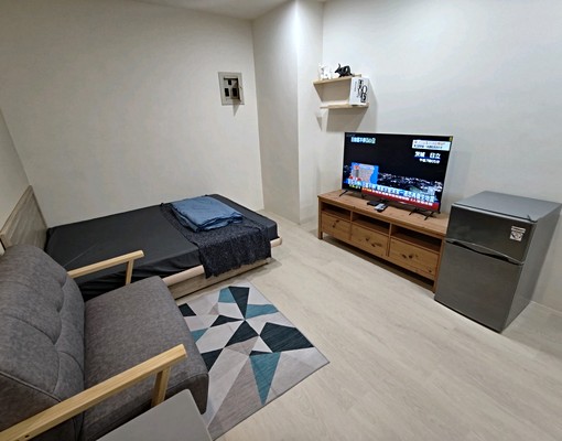 全新套房/陽台/獨立洗衣機/浴室對外窗/流理臺 - Image 2