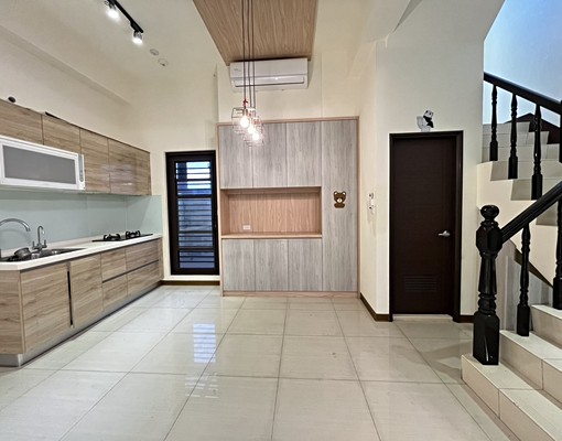 社宅免仲可租補✔夢想莊園3透天溫馨四房門口可停車 - Image 3