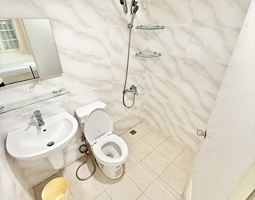 限女性~免爬樓梯~水泥磚牆隔間~近板橋體育場 - Image 5