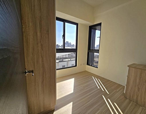 開價含車管!全新未住兩房車位剛交屋~寵物可談價格努力談~ - Image 7