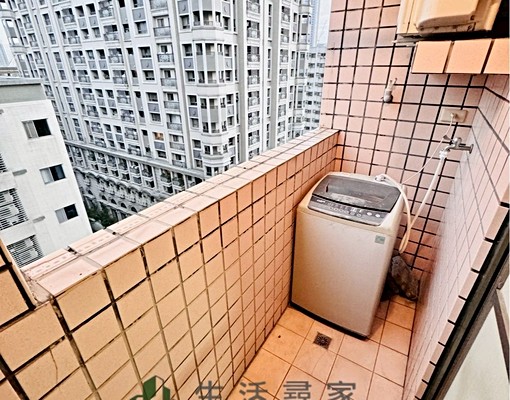 近逢甲商圈#超值電梯大套房#陽台獨洗曬#管理室代收 - Image 7