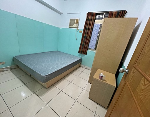 八里農會對面樓下公車站牌 - Image 9