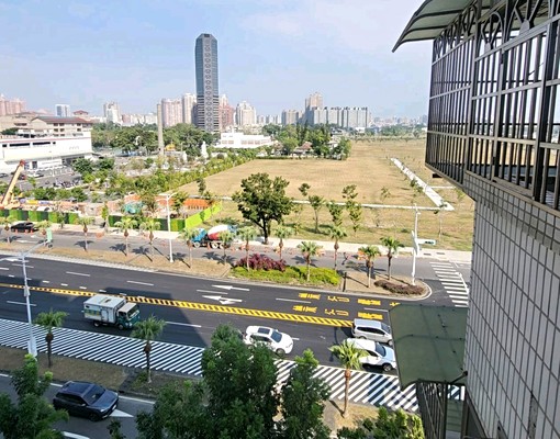 近夢時代正勤社區三房兩廳兩衛平車 - Image 12