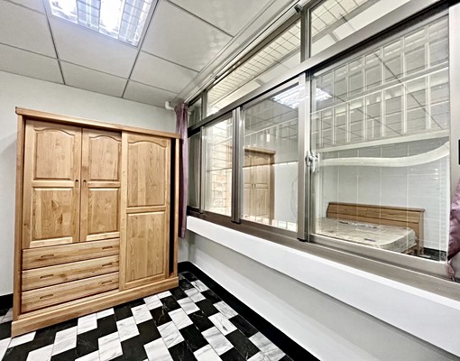 獨家近小北新光商圈原木大套房 - Image 5