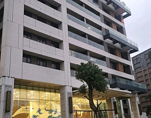 可租補電梯管理三房平面車位高樓景觀近捷運印象太和輕奢宅稀有釋 - Image 2