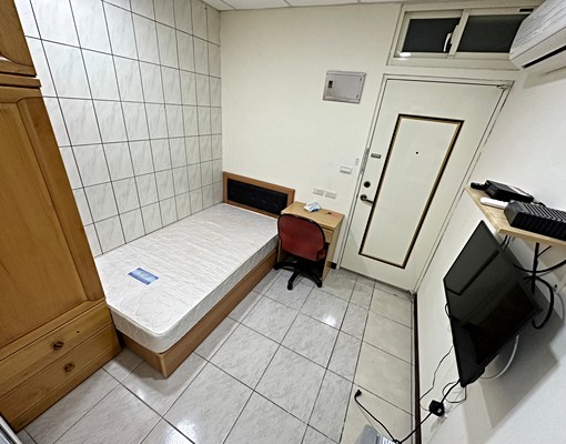 長安西路套房(獨洗.水泥隔間.代收垃圾) - Image 2