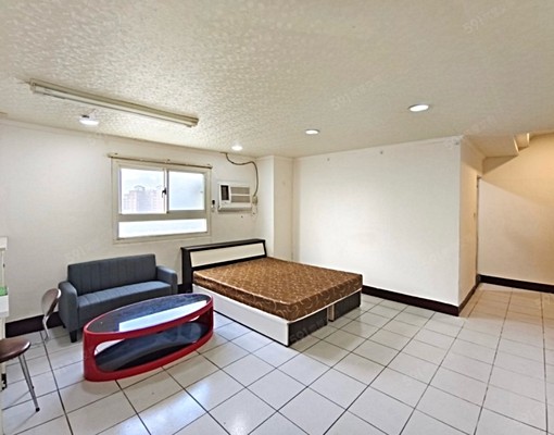 桃園車站附近,有南門公園、文昌公園停車場 - Image 3