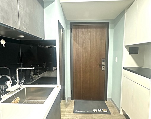 台北中正博愛特區,近西門町在中山堂正對面,鬧中取靜精品住宅. - Image 8