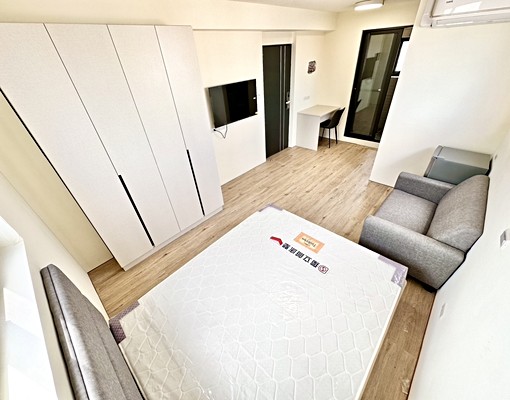 逢甲水湳中國醫🌺近全新🌺電梯🌺沙發🌺租補🌺陽台獨洗 - Image 3