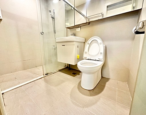 逢甲大學♡陽台獨洗♡天然瓦斯♡可雙租補♡家具電全配♡低樓層 - Image 6