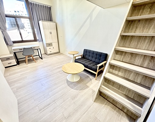 朝陽科大♡台水電♡雙租補♡全新完工樓中樓♡機車位♡學生首選 - Image 1