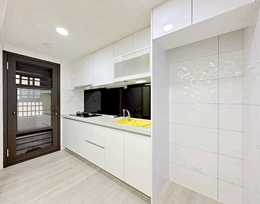 正11期生活圈/近洲際.漢神百貨/家具電全配.直接入住 - Image 8