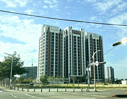 洲際ONE🌸三房🌸平面車位🌸洲際棒球場旁 - Image 15