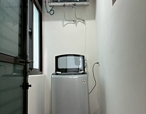 全新裝潢第一手入住,生活機能極佳,交通便利 - Image 4