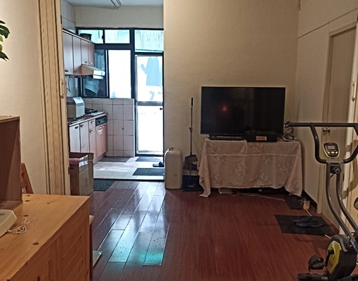 近捷運! 通風採光均佳的雅房 拎包入住享舒適!專屬的個人空間 - Image 6