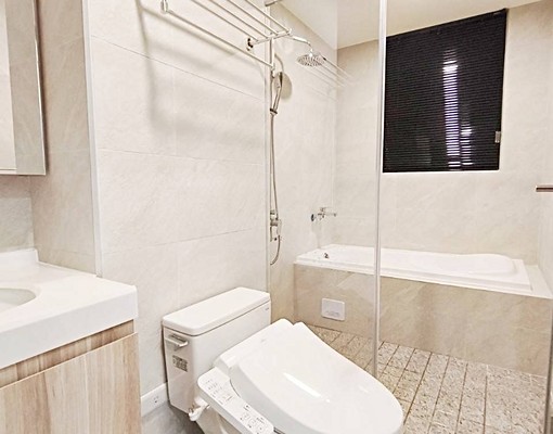 樹孝商圈★生活便利★室內挑高寬敞舒適★精美庭園戶 - Image 2