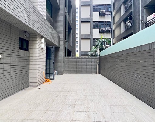 頭前可租補✅美學CEO三房大露台✅含車管理費 - Image 12