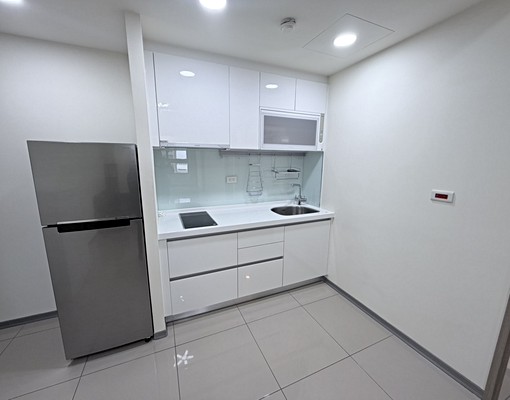 社宅可租補✨輕軌崁頂站✨公設齊全✨傢俱可談✨可寵✨含汽機車位 - Image 10