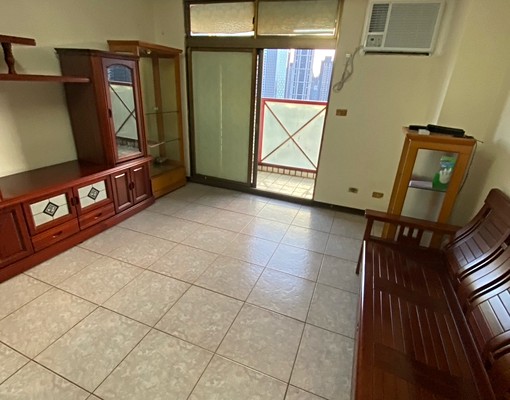 河南麥當勞星巴客/精美電梯大四房平車/可租補可談寵 - Image 2