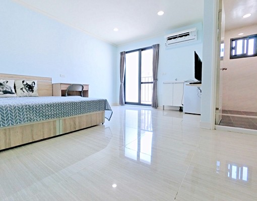 🌹貓咪天堂✨室內超大間✨陽台獨洗✨衛浴開窗✨機車位 - Image 2