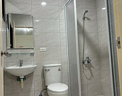 近埔墘國小板新站全新裝潢溫馨獨立陽台雙人套房可代收垃圾 - Image 2