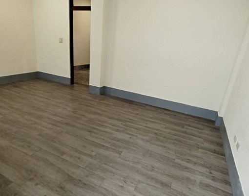 近中央公園大面寬大露臺孝親房美透天 - Image 3