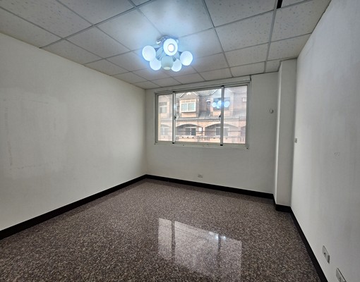 平鎮近66快速路|8米大面寬透天|可停雙車|臨10米路 - Image 9