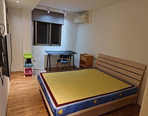 五鐵共構,交通方便,鬧中取靜。 - Image 2