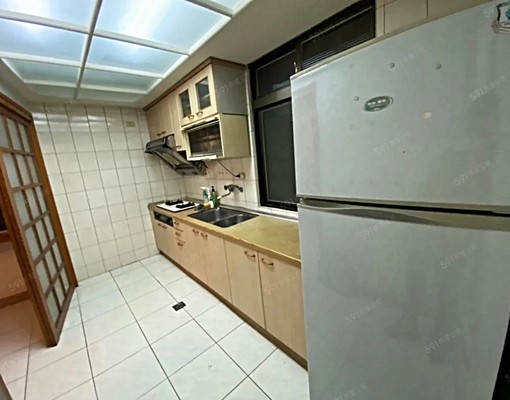 三重國小站步行五分鐘可租屋補助大露臺可利用 - Image 4