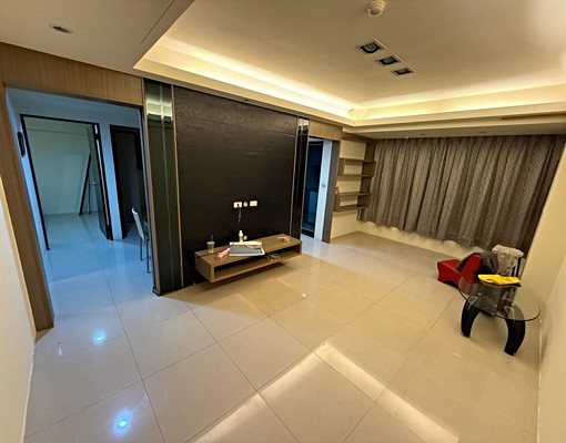 仲介勿擾,北區家庭式大兩房平面車位含管理費 - Image 1