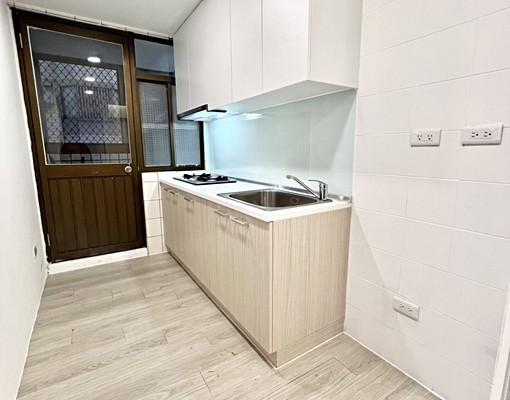 🥇秒殺質感全配三房大空間"前後雙陽台｜近嶺東科大．74快道 - Image 5