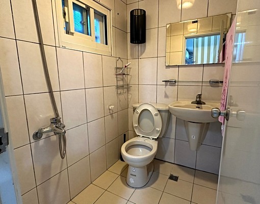 亞東醫院✨乾濕分離✨採光通風獨洗曬✨大空間✨掀床✨流理台可煮 - Image 9