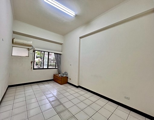 超值三房⭐️挑高設計⭐️間間開窗⭐️生活機能極佳⭐️近一點力 - Image 13