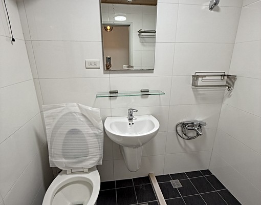 新光三越新天地旁建興南師附小學區舒適美宅 - Image 8