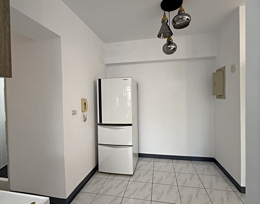 新光三越新天地旁建興南師附小學區舒適美宅 - Image 5