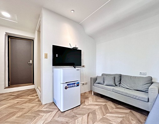 新完工🉑雙租補寵物系統櫃洗脫烘近文心崇德商圈! - Image 3