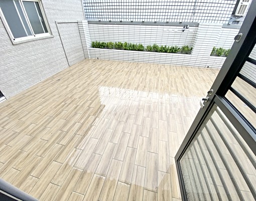 無敵大陽台🔥可租補💖貓咪之家✨流理台/系統櫃✅室內機車位 - Image 1